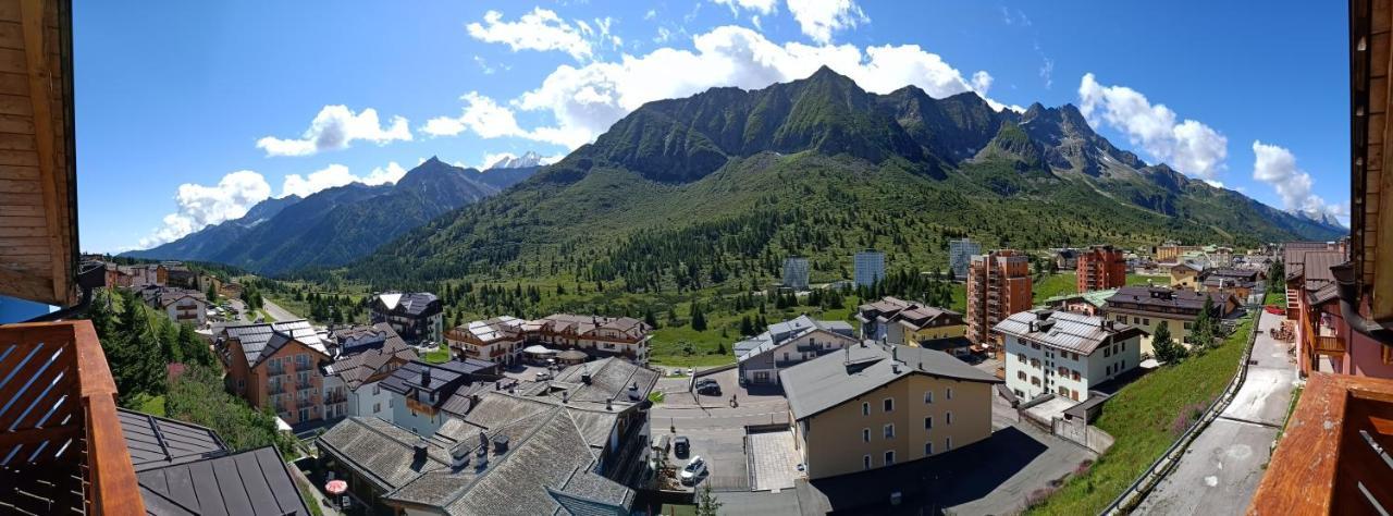 Hotel Cielo Blu Passo del Tonale Exteriör bild