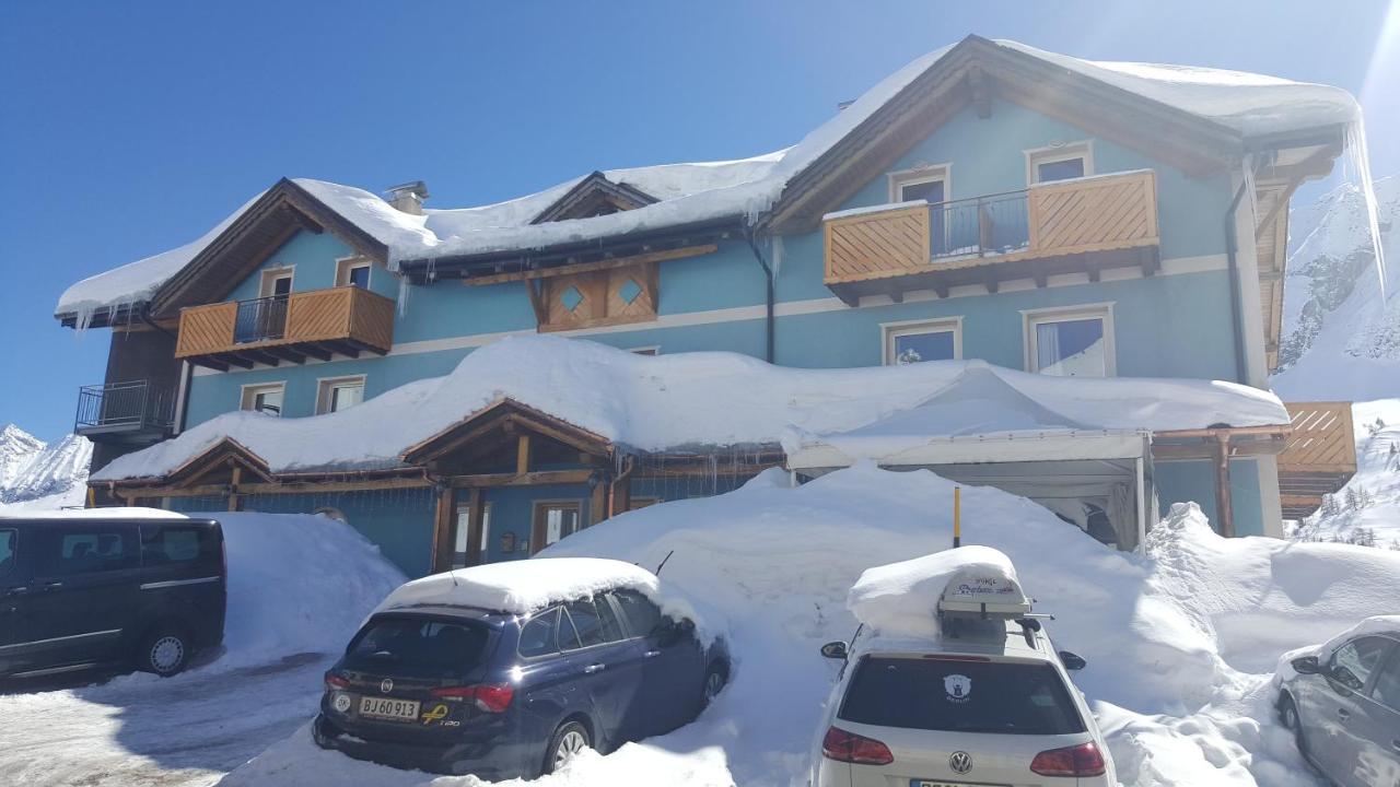 Hotel Cielo Blu Passo del Tonale Exteriör bild
